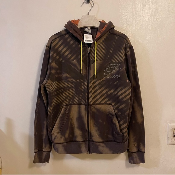 Nike Hoodie Medium Bleach Dye Upcycled Urban Renewal Spiral - Picture 12 of 13